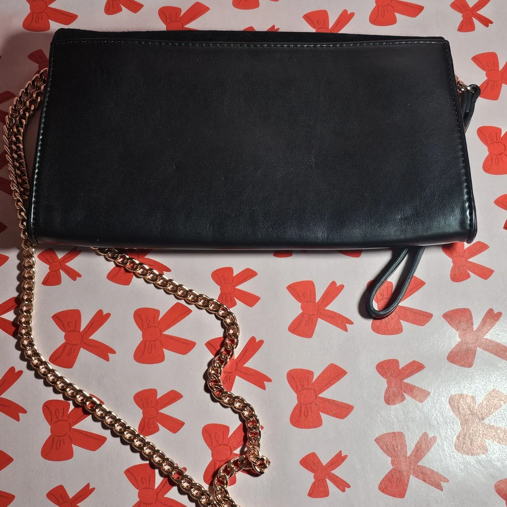 Floral Embroidered Black Clutch - Picture 7 of 8